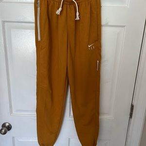Women’s Nike pants
